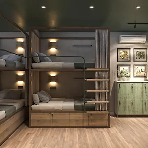 The Roof Tiles Hostel 胡志明市